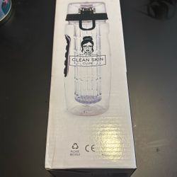 Clean Skin Club Fruit Infuser Water Bottle 1L