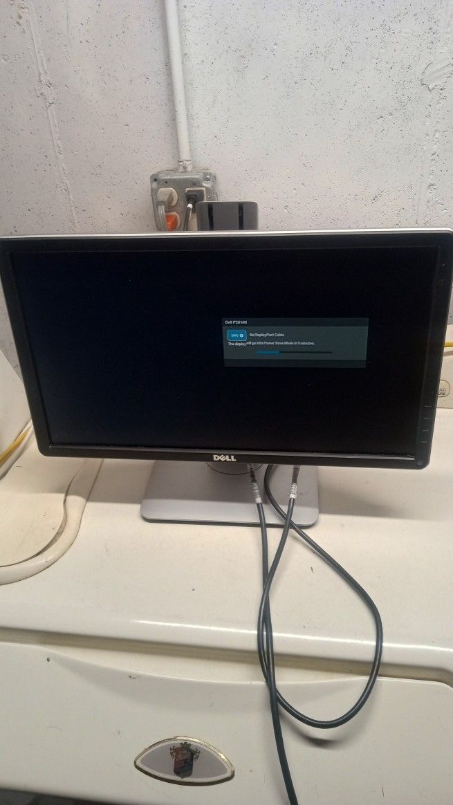Dell 22 Inch Monitor Works Great