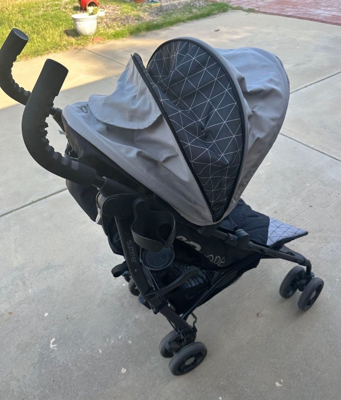 Summer I 3D Convenience Stroller With Cup Holder