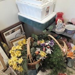 Statues, Decorations, Pictures, Books, Estate Sale