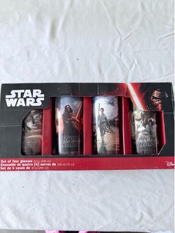 Disney STAR WARS  ‘The Force Awakens‘ SET OF 4 10oz Drinking Glasses COLLECTABLE