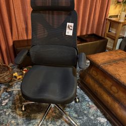 Brand New! Pre-assembled Ergonomic Office Chair $125