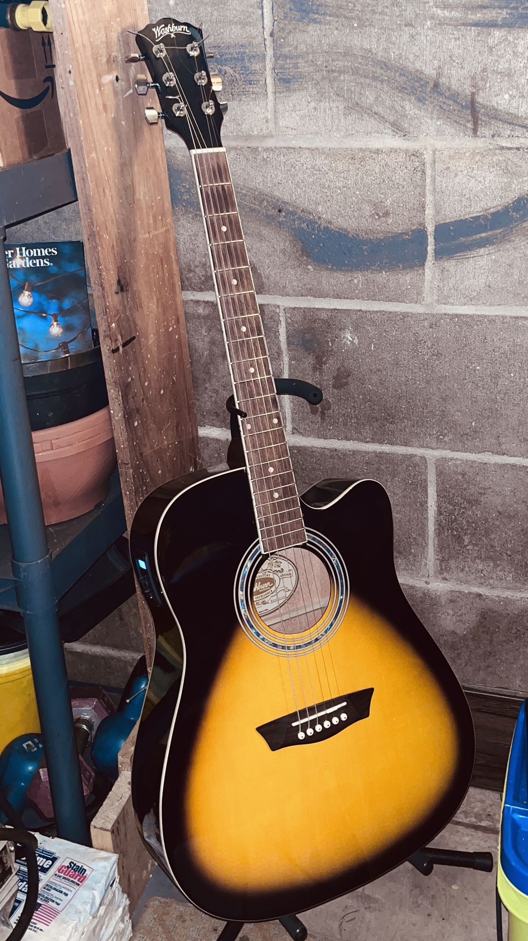 Washburn acoustic/electric(dreadnought)