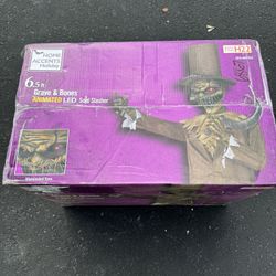 6.5 ft. Animateddd LED Soul Slasher - New in box