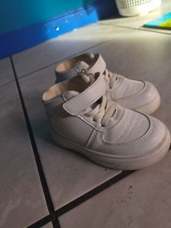 7 toddler shoes/sandals