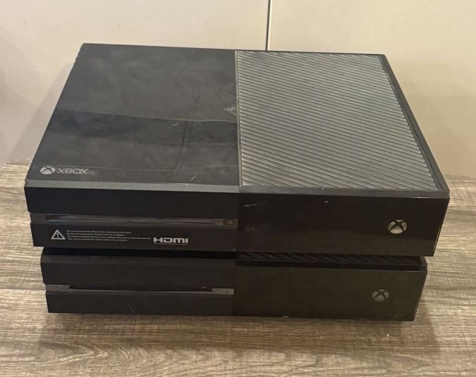 2 Xbox one consoles Both consoles work Pick up only $25 each