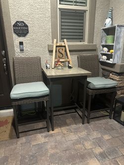 Patio high Chairs With Table Set (new Condition)