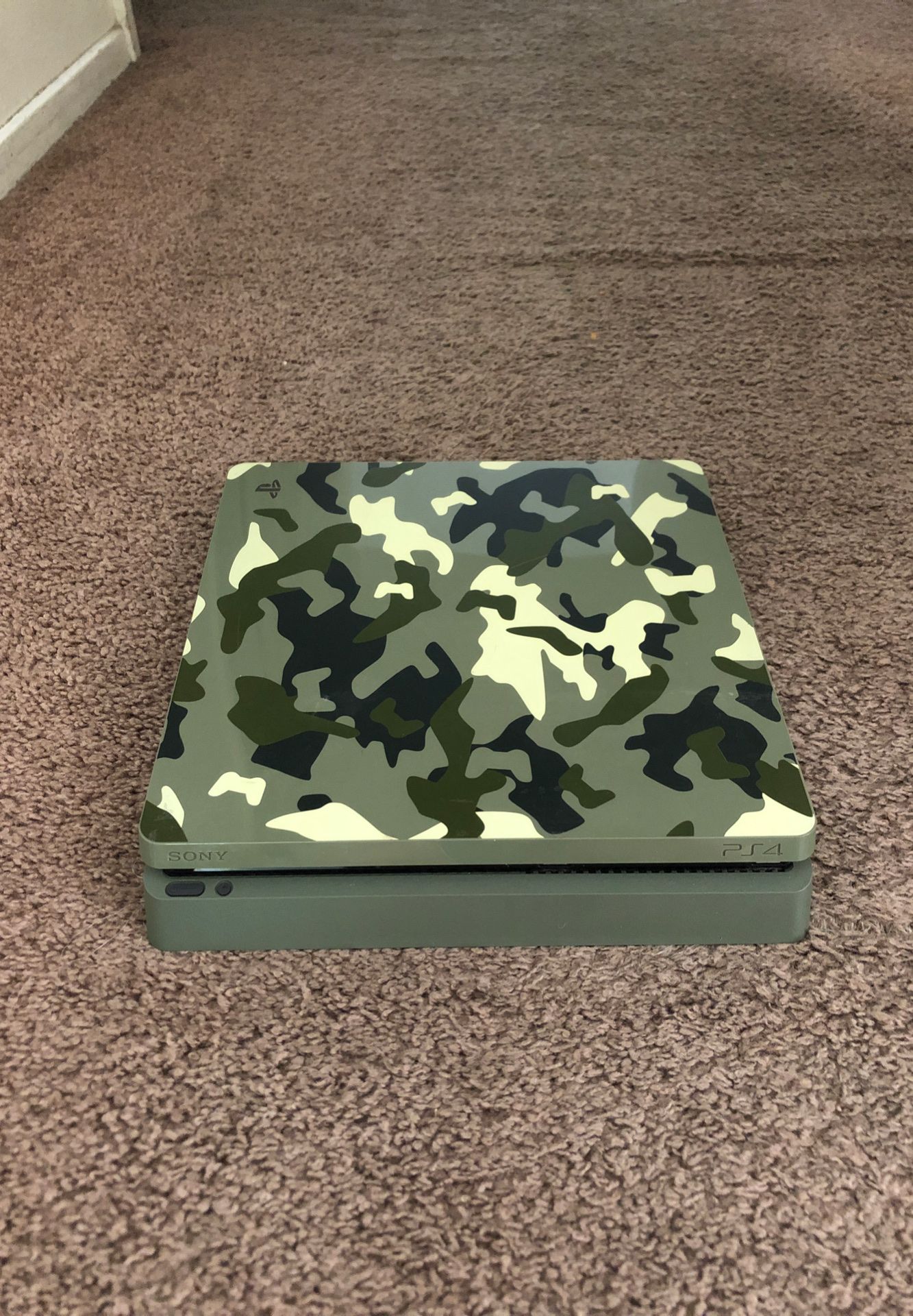 WW2 camo PS4