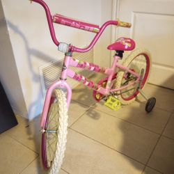20" Girls Huffy Brand New Bicycle Pink Color With Training Wheels