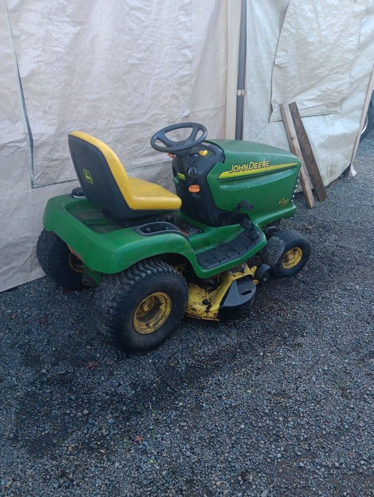 John Deere Riding Lawn Mower LT 160 Automatic 