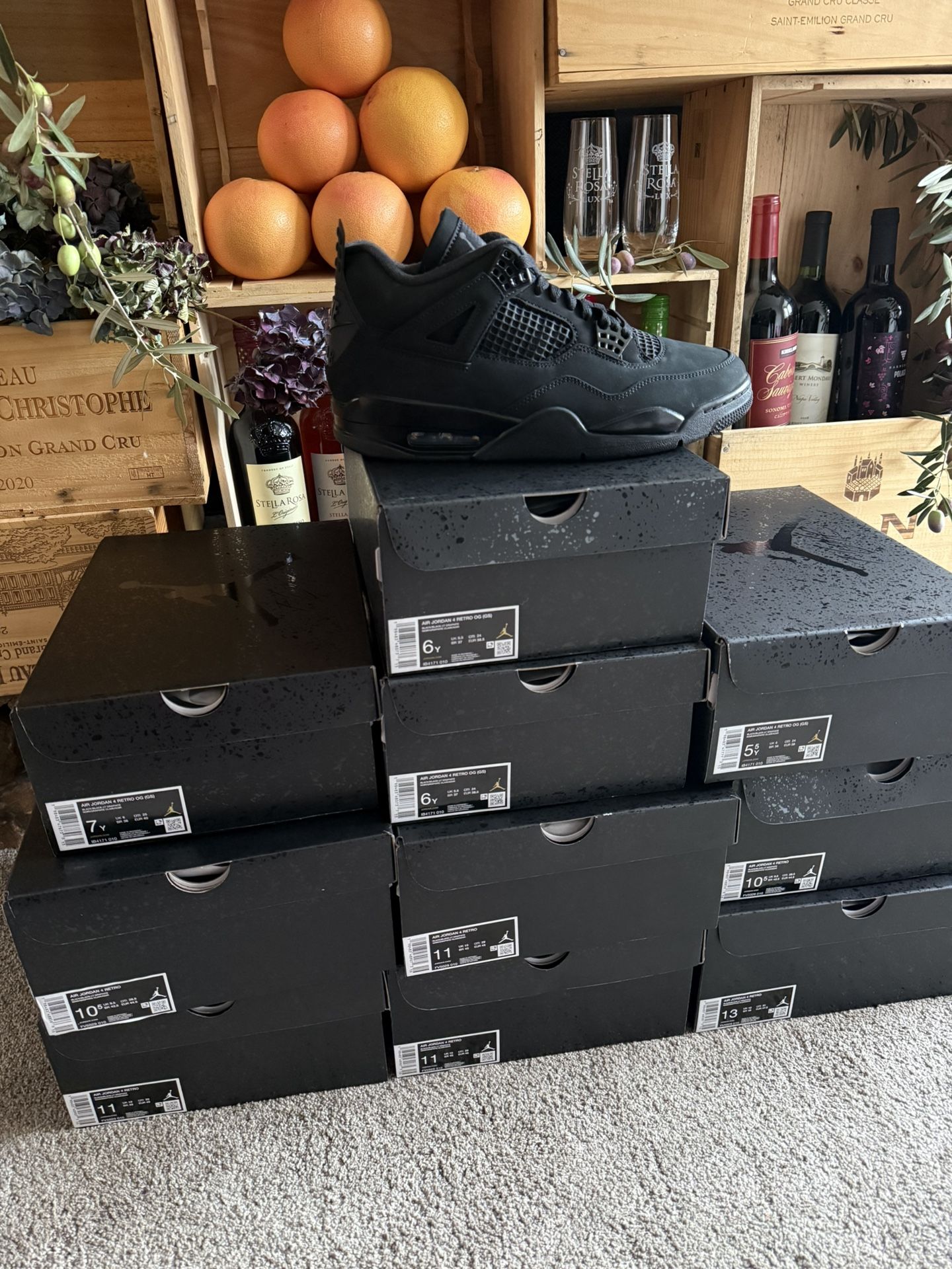 Jordan 4s Black Cats 