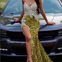 Gold and white sequin prom dress #promdress only worn once !! bought for 2000+ sequin gown, gold dress, white accents, mermaid style,