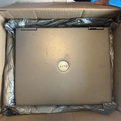Dell Latitude D600 Laptop