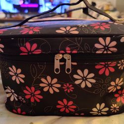 Cosmetic Case With Makeup Bag And 4 Face/Eye Brushes