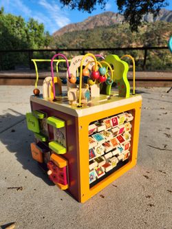 Wood Activity Cube