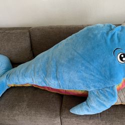 New Narwhale 🐳 valentines ❤️ gift like new costco