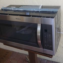 Whirlpool Over-the-Range Microwave Oven