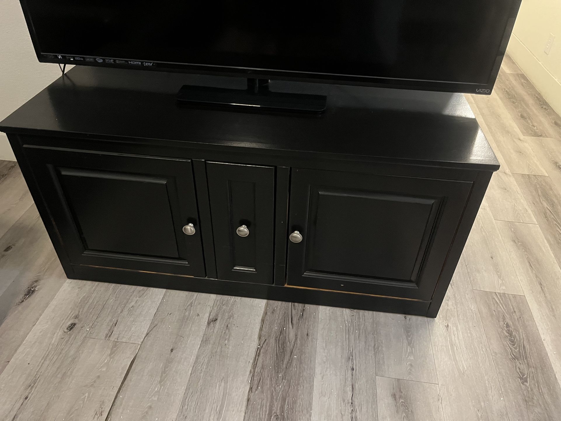 Black Tv Stand
