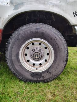 31x10.50x15 4 Tires/Rims