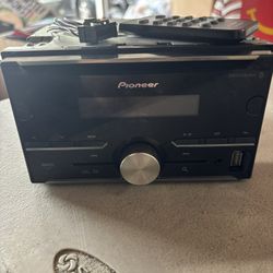 Pioneer Stereo