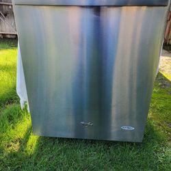 Dishwasher,  Stainles Steel,  Whirlpool Gold Series. Works Great!