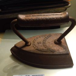 Number 8 Jw Williams & Son Iron