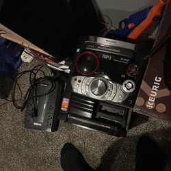 Panasonic Stereo And Speakers 