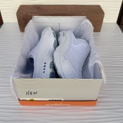 NEW Boxed Easy Spirit Traveltime Clogs Slip On White 8.5M