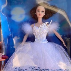 Barbie Swan Lake Ballerina Barbie New Unopened 