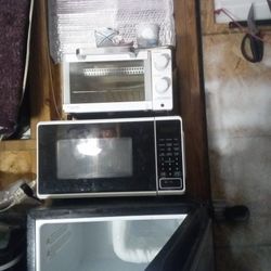 Microwave And Toaster Oven
