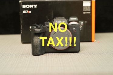 Sony Alpha a7R V 61MP Full-Frame Mirrorless Camera - Body Only - BRAND NEW