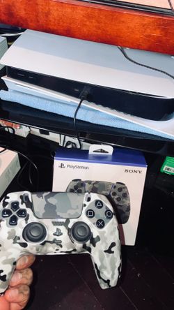 PS5 w/Remote & 4 Games