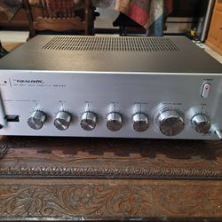 Realistic MPA-100 Amplifier