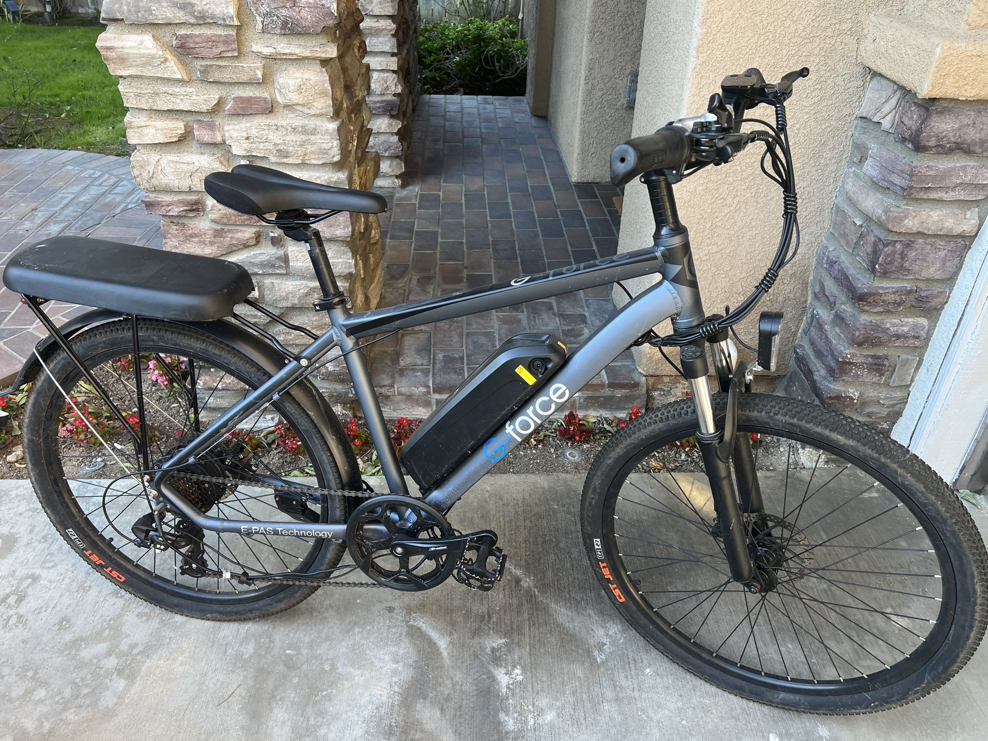 Electric Bike. Has Error Code And Might Need New Battery