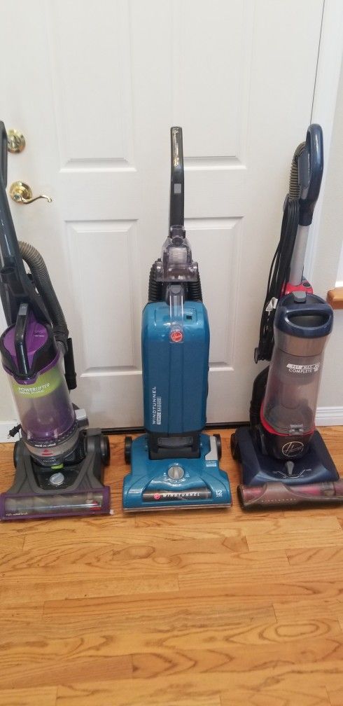 NEW cond HOOVER VACUUM CLEANER WITH ATTACHMENTS ,AMAZING SUCTION , WORKS EXCELLENT , IN THE BOX