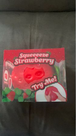 Strawberry squishy ( brand new )