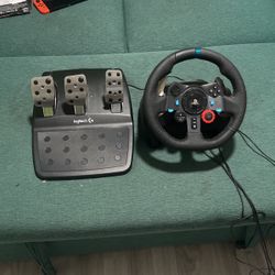 Racing wheel And Pedals