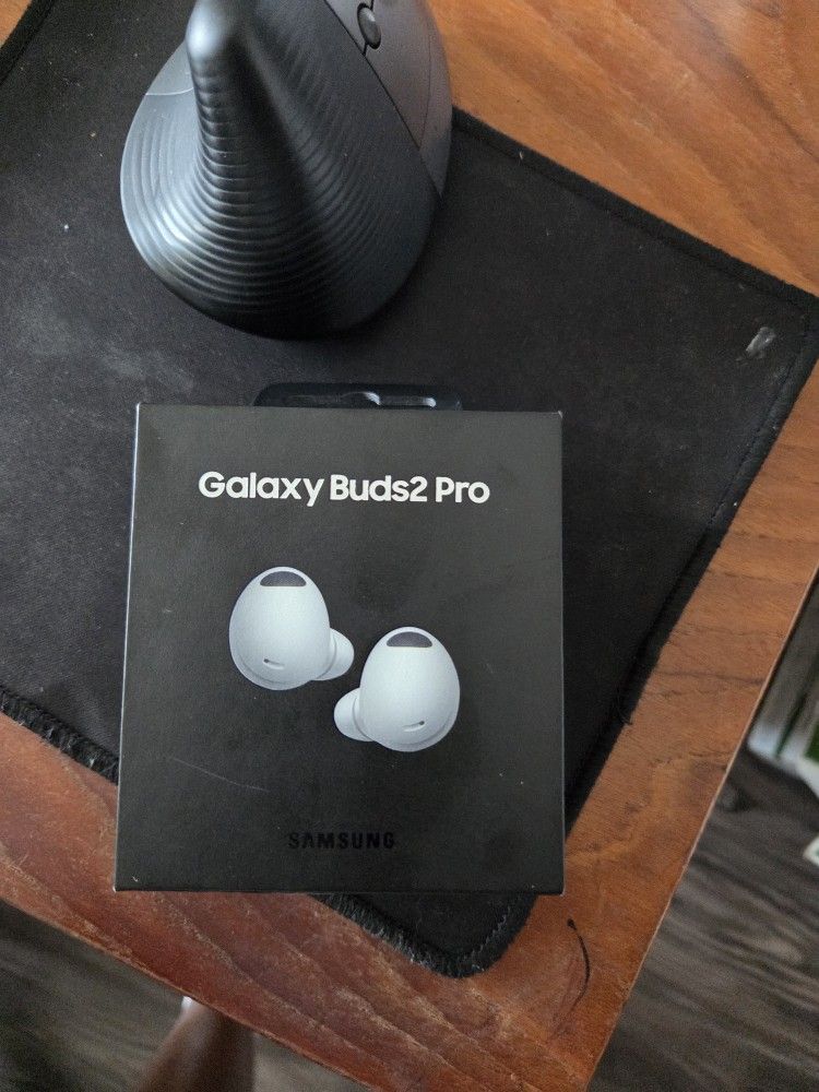 NEVER USED Samsung Galaxy Buds Pro 2