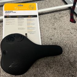 TAILBONES MEMORY FOAM SADDLE