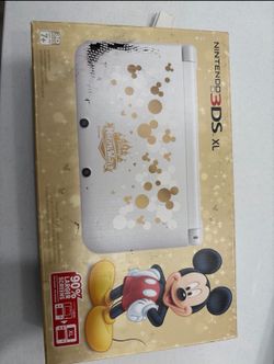 Nintendo 3DS XL Mickey Edition Disney Magical World Console
