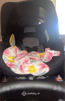 Infant car seat