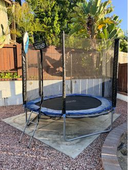 8-foot round backyard trampoline