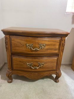 Night stand. NO HOLD