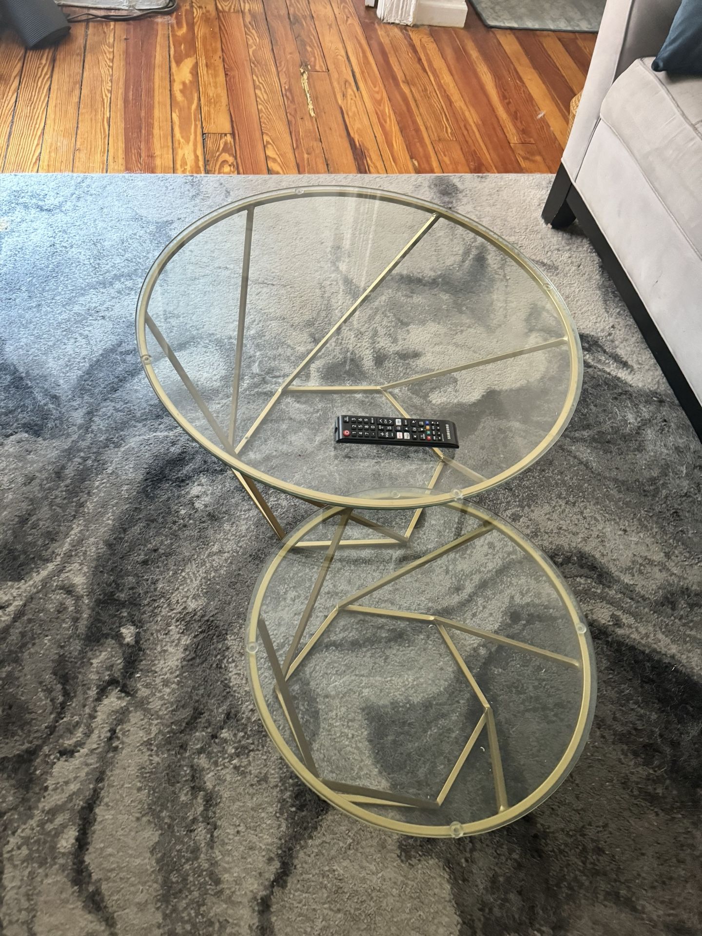 epsilon frame 2 piece coffee table (gold)