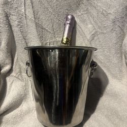 Wine Container
