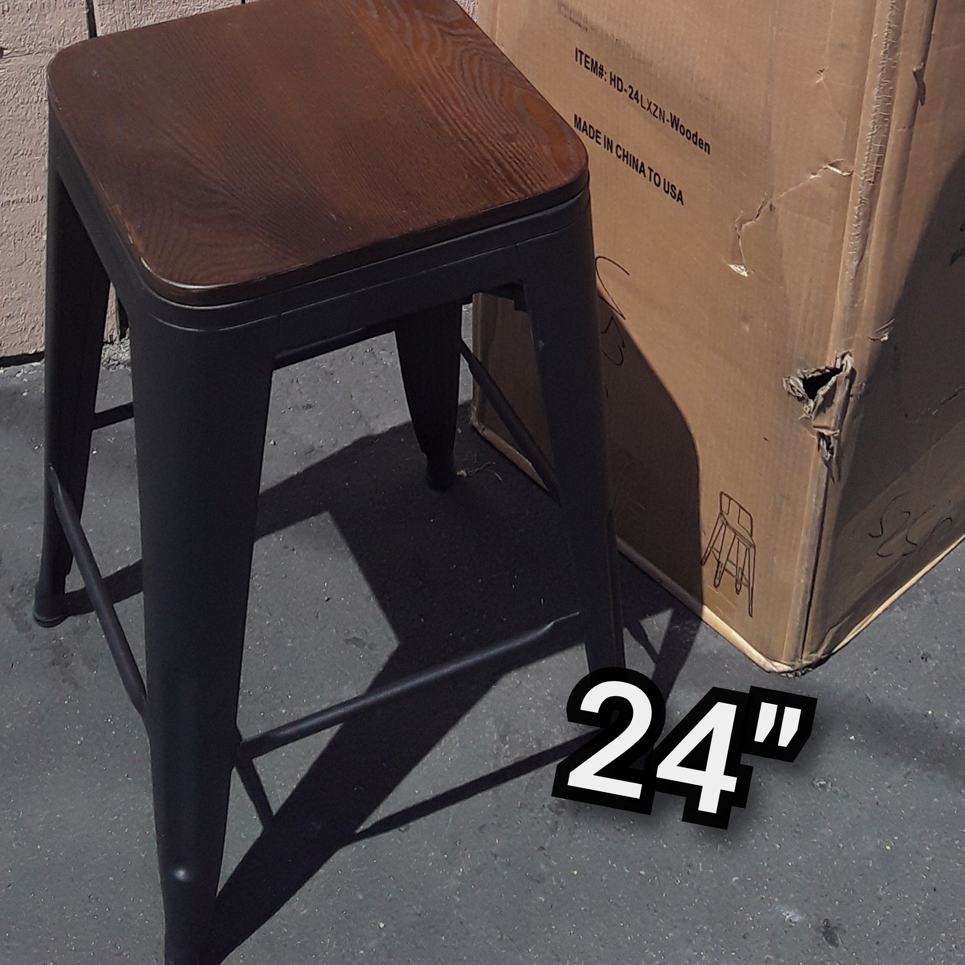 Brand new 4 bar stools for $80