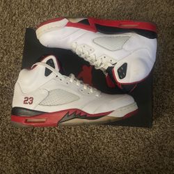 Jordan 5 Fire Red  Size 10 Men’s (2013)