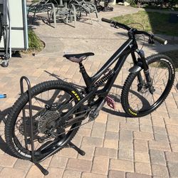 YT Mountain Bike Carbon Frame Large