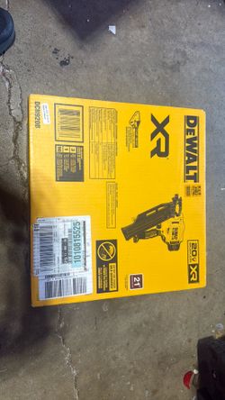 Dewalt 21° brushless cordless plastic collated  framing nailer