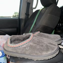 UGG Tasman Slipper Dark Grey Suede Size 10 Pre Owned 